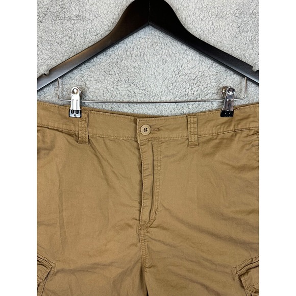 Union Bay Shorts Mens 40 Brown Cargo Outdoor Hiking Gorpcore Normcore Casual - Picture 4 of 12